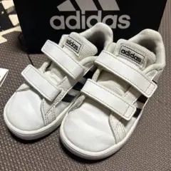 adidas キッズシューズ ホワイト 13.5cm