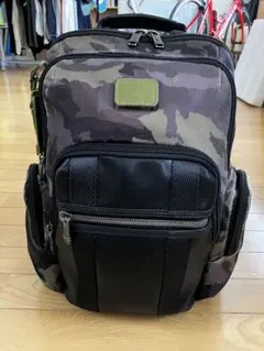 TUMI トゥミ ALPHA BRAVO カモフラージュ柄 バックパックグレー系 