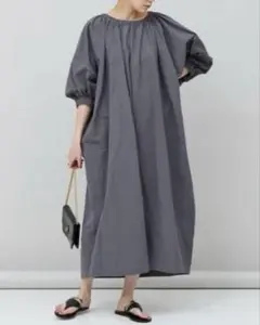 美品！カレンソロジー ワイドギャザーワンピース ロイヤルブルー