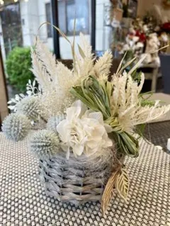 アレジメント　花かご　アートフラワー　パンパス　ミニ