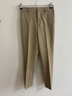 ユニクロ テーパードパンツ スラックス
