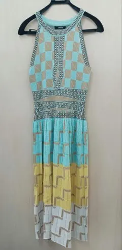 美品　LAMIA ノースリーブワンピース　ロング　服　柄もののサムネイル