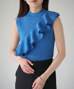 【cheriella】WEB限定ラッフルフリルノースリーブリブニットのサムネイル