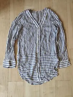 H&M　エイチアンドエム　青と白のストライプロングシャツ