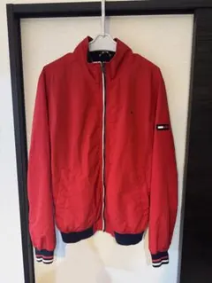 TOMMY JEANS HILFIGER 　赤カジュアルジャンパー　ブルゾン