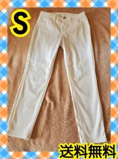 ユニクロ　レギンスパンツ　パンツ　S　白　レディース　新品未使用　UNIQLO