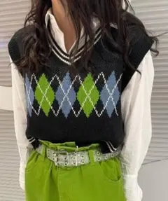 【美品】WEGO アーガイル柄 ショート丈 ニットベスト Vネックレス
