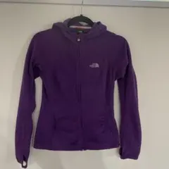ノースフェイス　パーカーのサムネイル