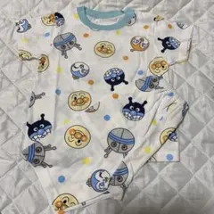 【新品、タグ付】アンパンマン　パジャマ　半袖　半ズボン　90cm