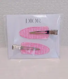 DIOR ピンクヘアピン