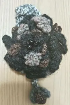 花モチーフ ブローチ・コサージュ