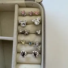 Item thumbnail for item ded5b2f3-78eb-40a7-a8bb-1d57dbf048ec