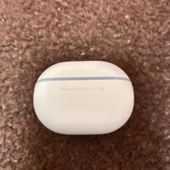 SOUNDPEATS ワイヤレスイヤフォン ホワイト左耳