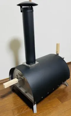 可愛らしいピザ窯「KABUTO」 | ポールキャスナー・コラム／薪ストーブ