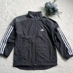140cm adidas 黒 ジッパージャケット 3本ライン
