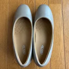 ヨネックス　パンプス　　ウォーキングパンプス　天然牛革　プラチナ