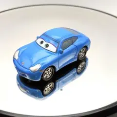 トミカ　カーズ　サリー（スタンダードタイプ）