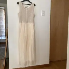 クリーム色のキャミワンピース 未使用に近い シミ汚れなし