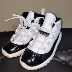 【クリスマスセール】【美品】NIKE JORDAN 11 15cm