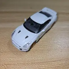 トミカリミテッドヴィンテージNEO 日産 NISSAN GT-R ホワイトのサムネイル