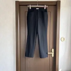 ★週末お値下げ★B-Three 黒ストレートパンツ・サイズ32