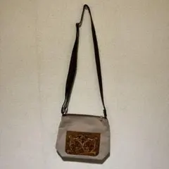 ハンドメイドレザーサコッシュ