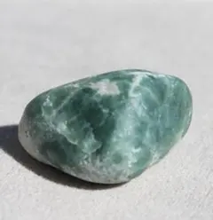 ［濃緑］糸魚川翡翠 原石 4.8g