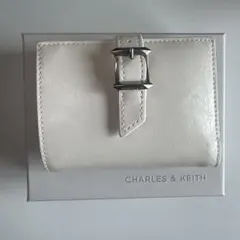 CHARLES & KEITH Bryna ブライナ ベルトウォレット財布