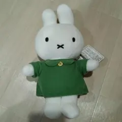 ミッフィー ぬいぐるみ グリーンの服
