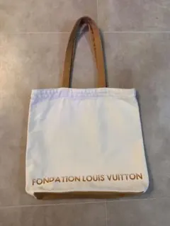 限定【FONDATION LOUIS VUITTON 】トートバッグ シンプルのサムネイル