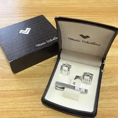 未使用　Mario Valentino ネクタイピンとカフスボタンセット