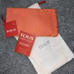 TOUS かわいいポーチ　オレンジ色　未使用のサムネイル