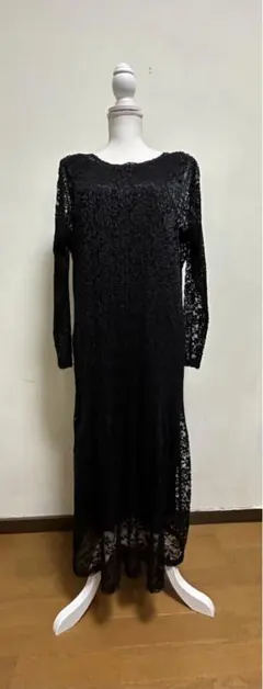 黒　長袖　総レースワンピース