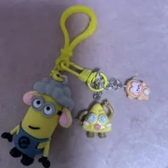 ミニオン シリコンキーホルダー チャーム付き