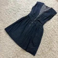 guess（ゲス）コットン100％センタージッパー デニムノースリーブワンピースのサムネイル