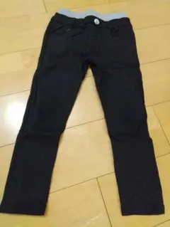 黒 長ズボン 120ストレッチあり 微起毛