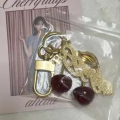 Herlipto Cherry Key Charm チェリーキーチャームのサムネイル