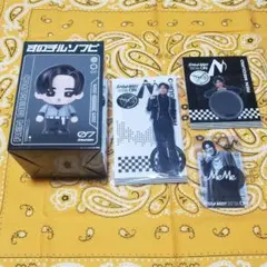 目黒蓮 Snow Man すのチルソフビ アクスタ ミラー ステッカー