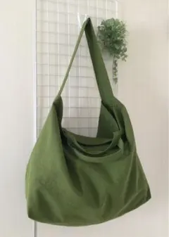 Item thumbnail for item 00aa2ac7-0e34-4b98-8e53-c6fe9a185a42