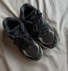 New Balance 2002R ブラック スニーカー