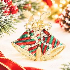 クリスマス ベル ブローチ 北欧風 ゴールド 赤 緑 ビジュー 華やか リボン