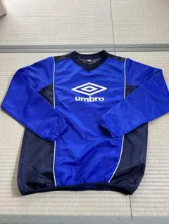 アンブロ　プルオーバー　ピステ　umbro 美品　Lサイズ　デサント製