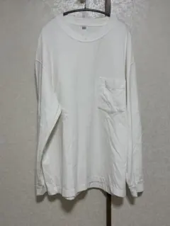 ユニクロ　ウォッシュコットンクルーネックTシャツのサムネイル