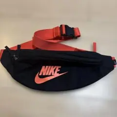 NIKE ボディバッグ ウエストポーチ ブラック オレンジ