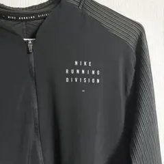 Item thumbnail for item b7b5a2bd-d5d0-4d5c-880e-02077cfac07d