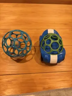 oball ラトル 知育玩具セット 青と緑の球体車型 指　リハビリのサムネイル