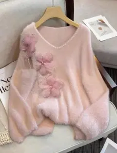 花刺繍付きピンクニットセーター