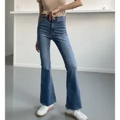 【スタイルUP★】韓国直輸入 ストレッチ フレアパンツ 綺麗め ジーンズ M