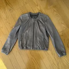 タイムSALE！グレー レザージャケット ジップアップ　サイズM