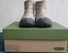 KEEN 防水ウィンターブーツのサムネイル